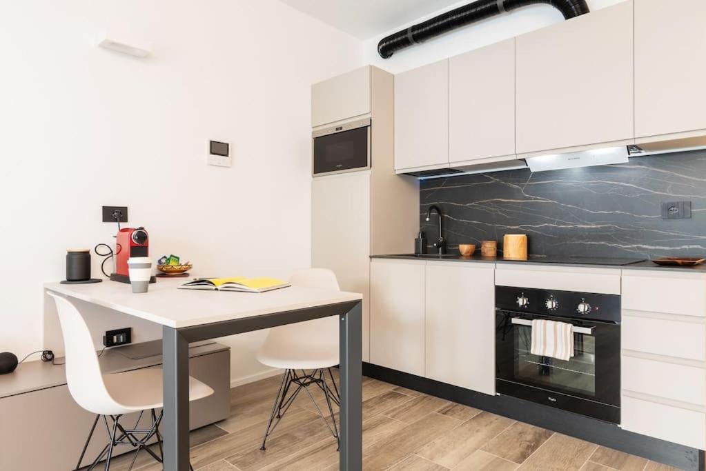 Emotichome 7 Flexyrent Studio Milánó Kültér fotó